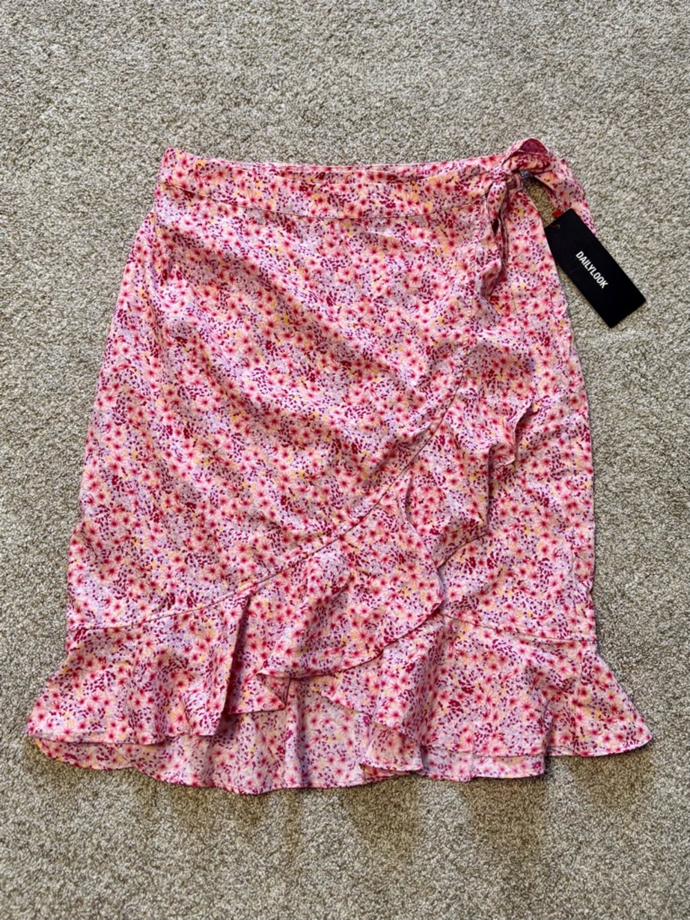 Vero Moda spring pink floral wrap skirt size small new with tags